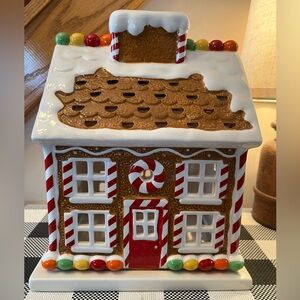 SLATKIN & CO GINGERBREAD HOUSE 2009 CHRISTMAS DECOR BATH & BODY WORKS CANDLE